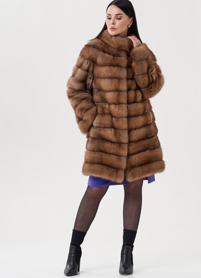 Шуба из куницы с воротником стойка модель № 24501 в рассрочку