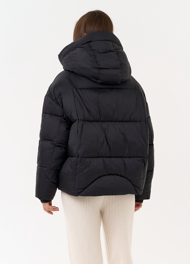 фото Женский короткий пуховик черного цвета модель № 31589 фото Женский короткий пуховик черного цвета модель № 31589