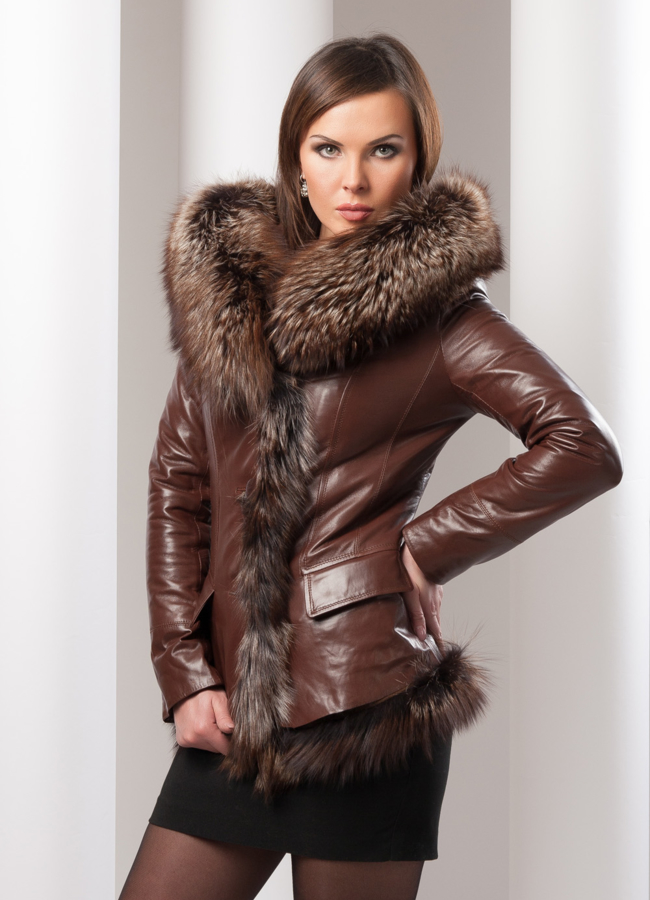 Кожаная куртка с мехом модель № K-68  меха малина