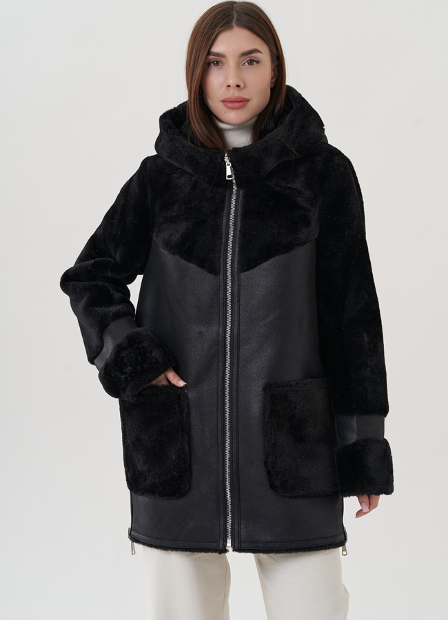 Двухсторонняя женская эко дубленка черного цвета модель № 25402 меха малина