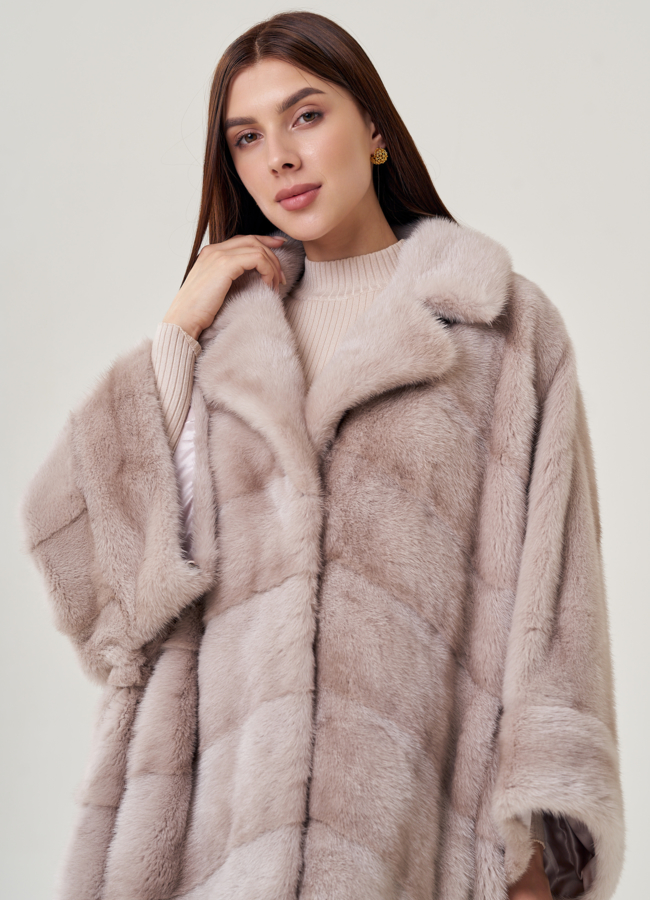 Светлая норковая шуба оверсайз с английским воротником модель № 23108 универмаг малина
