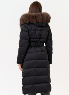 Женский пуховик с капюшоном из меха песца