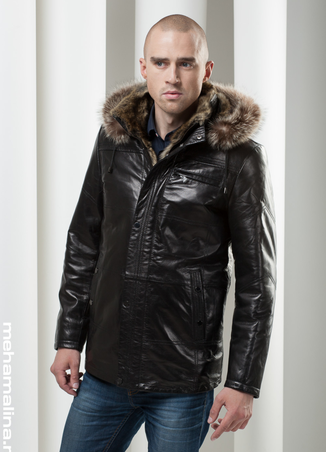 Дубленка на волке с капюшоном модель № DM-46 меха малина