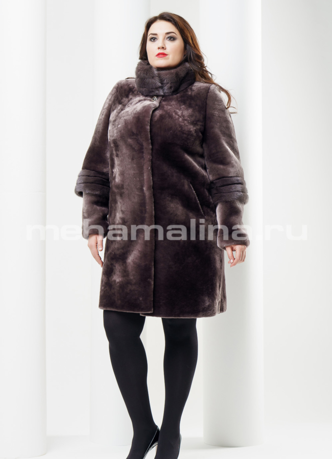 Шуба из мутона воротник стойка модель № S-417 меха малина