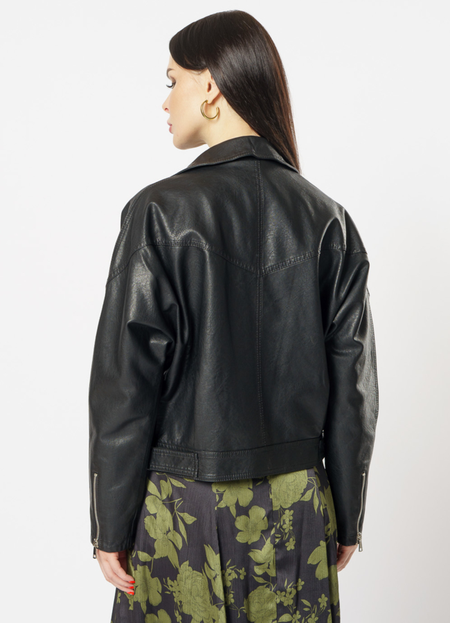 Куртка из эко кожи черного цвета модель № 163 универмаг малина