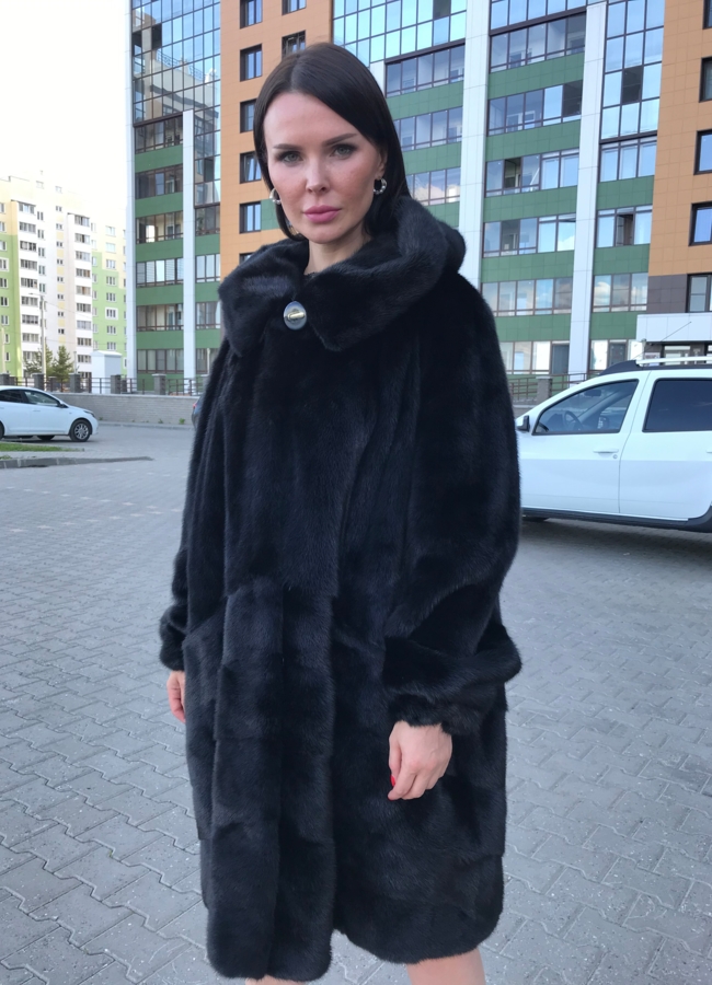 Норковая шуба с капюшоном в черном цвете модель № 3018M в кредит