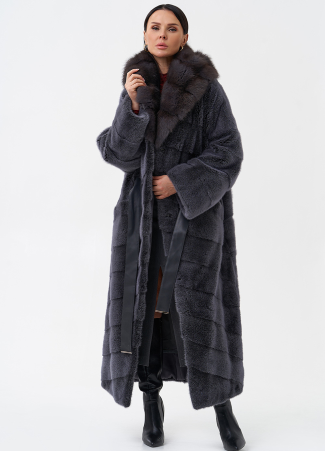 Шуба из норки с капюшоном из куницы модель № 29252 универмаг малина