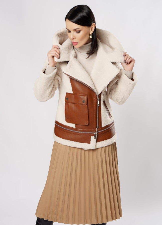 Укороченная дубленка из эко кожи  модель № 2070-1 универмаг малина