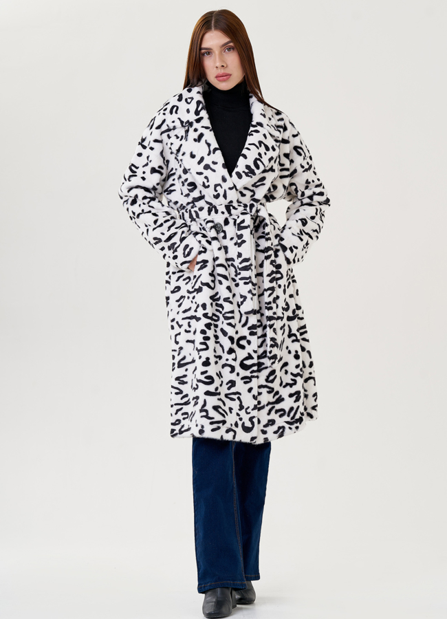 фото Женское пальто с английским воротником белого цвета  модель № 23456