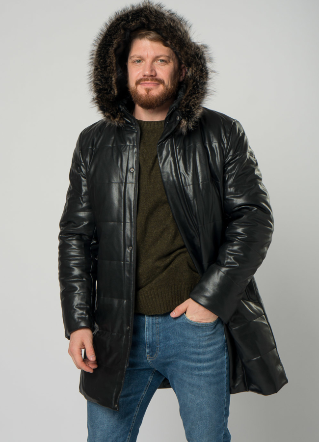 Мужской пуховик из эко кожи черного цвета с капюшоном модель № 21968 универмаг малина