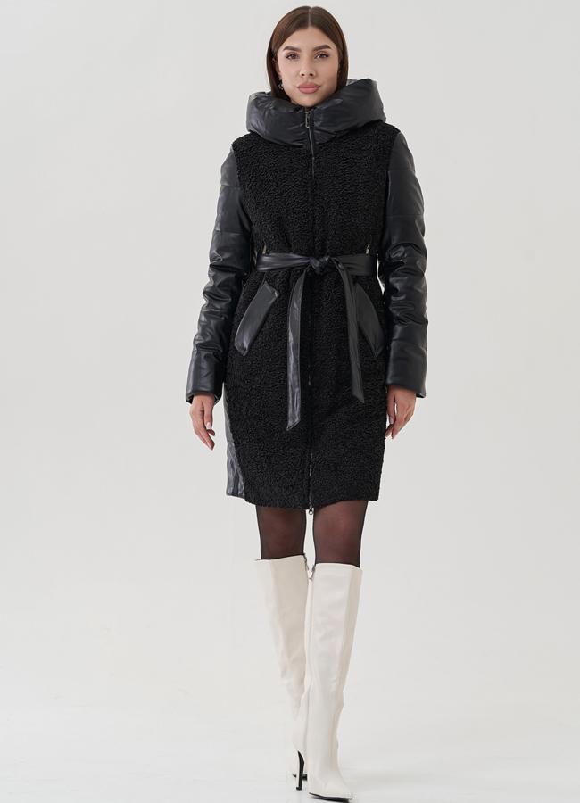 Пуховик из эко кожи с капюшоном модель № 25342 меха малина