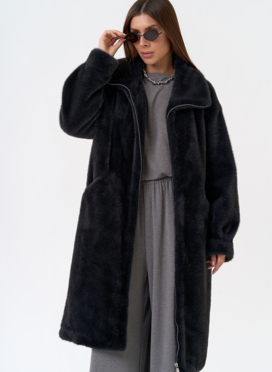 Женская шуба из эко меха с воротником стойкой