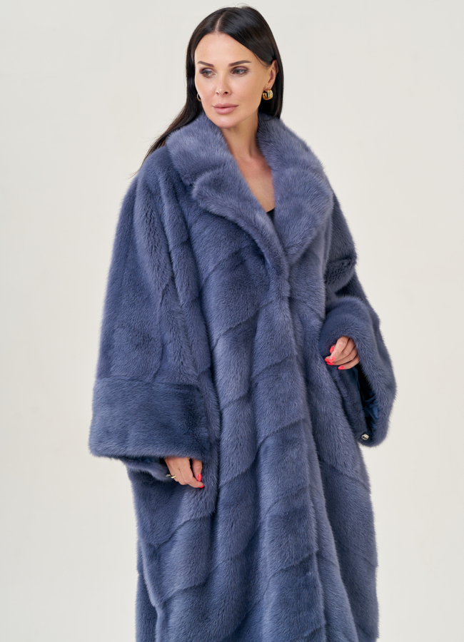 Норковая шуба оверсайз в голубом цвете  модель № 23109 в кредит