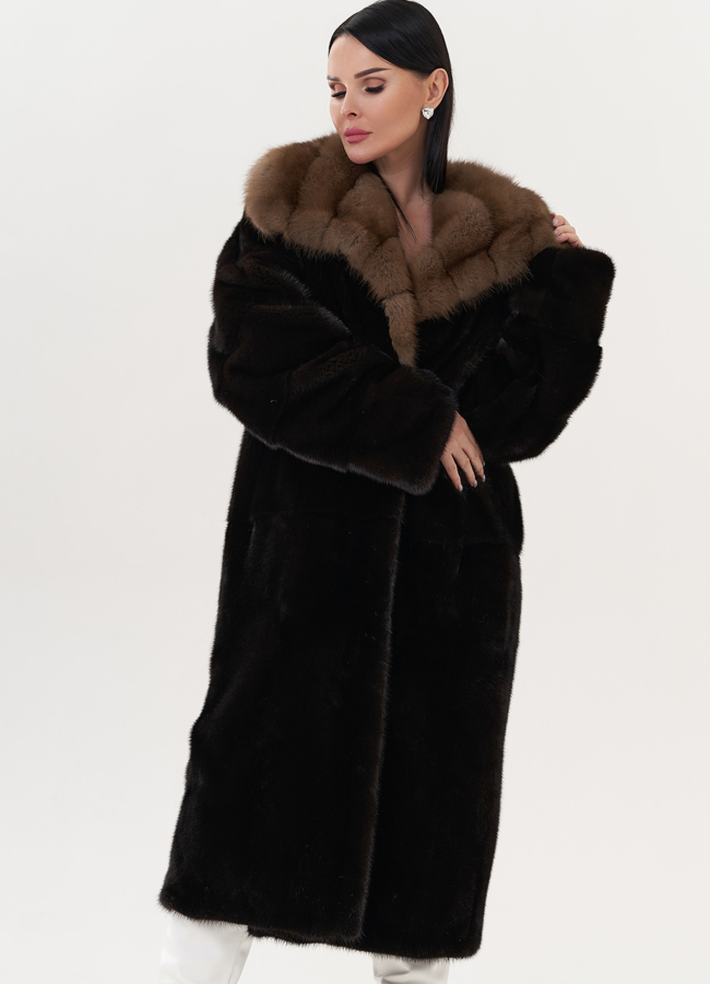 Норковая шуба с воротником из куницы модель № 26264 меха малина