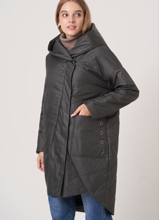 Плащ на молнии с капюшоном модель № 905 меха малина