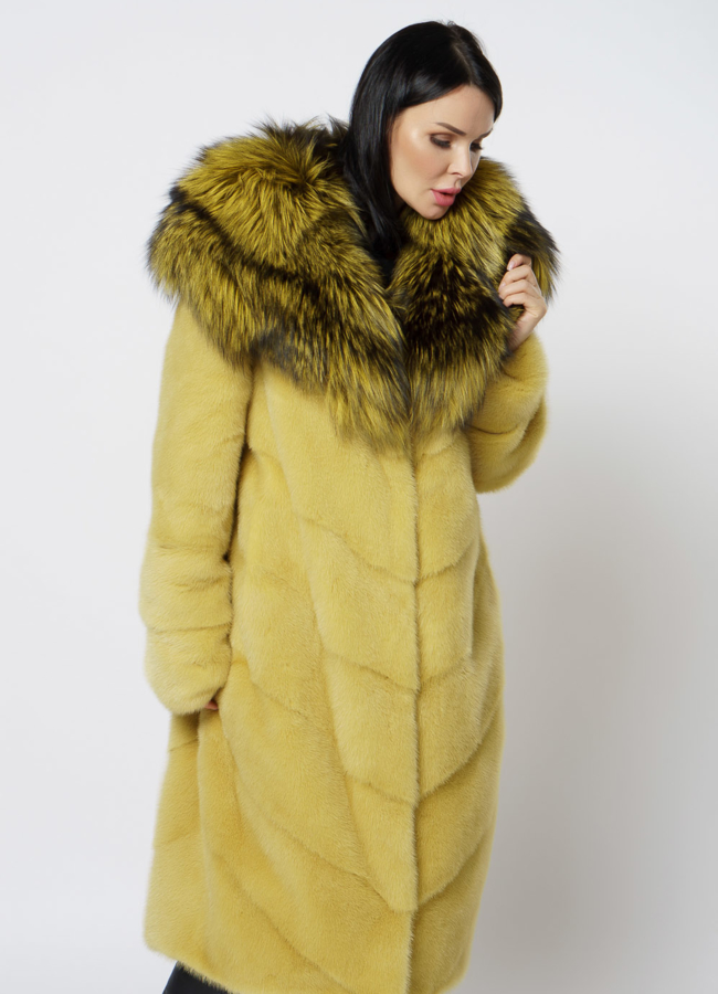 Шуба из норки желтого цвета модель № 1200 меха малина