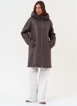 Женская двухсторонняя дубленка из эко замши с капюшоном Женская двухсторонняя дубленка из эко замши с капюшоном