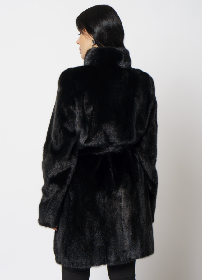 Шуба из норки черного цвета модель № 60172 в рассрочку