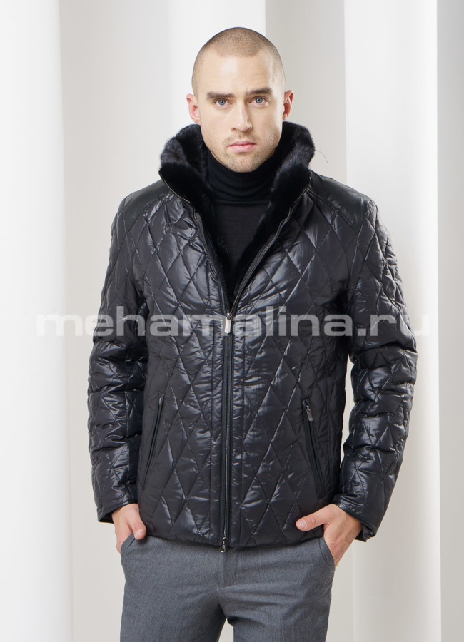 Куртка черного цвета на молнии модель № KM-7 меха малина