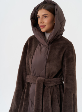 Комбинированное пальто на утеплении с капюшоном