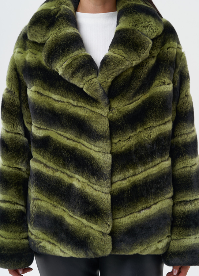 Шуба из меха кролика с английским воротником модель № 0810 в рассрочку