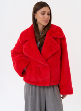 Куртка женская из эко меха в красном цвете Куртка женская из эко меха в красном цвете