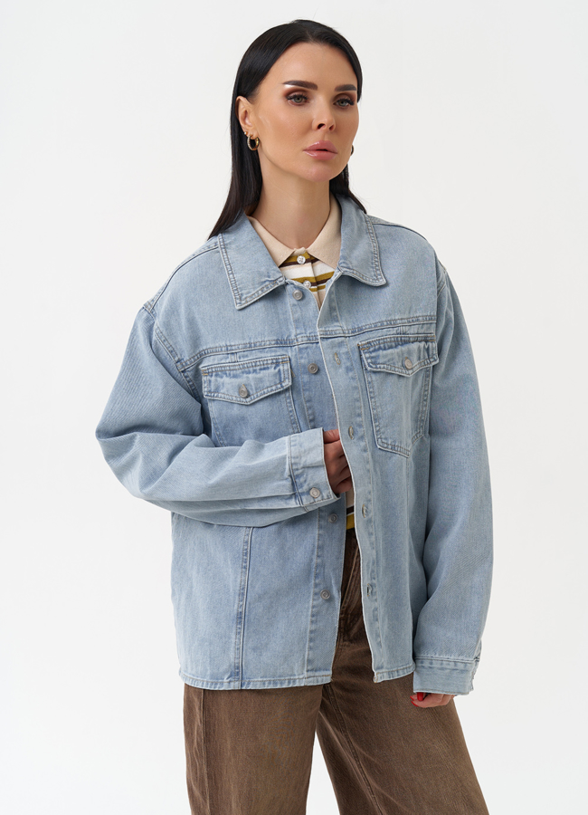 Женская джинсовая куртка голубого цвета модель № 30434 в кредит