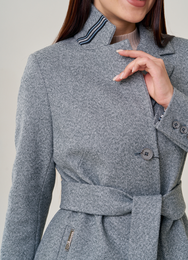 Женское пальто с английским воротником   модель № 75568 универмаг малина