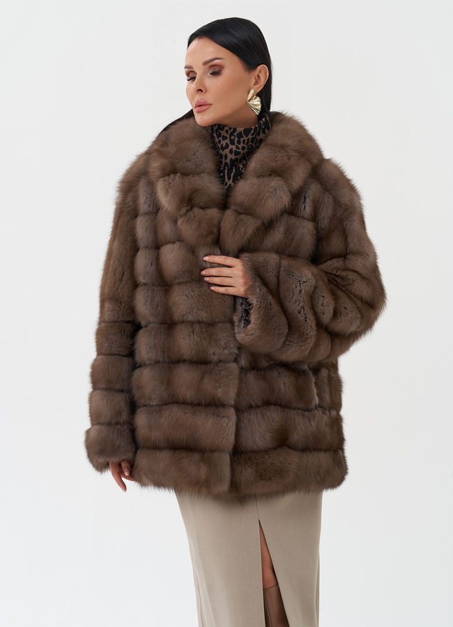 Женская оверсайз шуба из меха куницы модель № 26037 в рассрочку