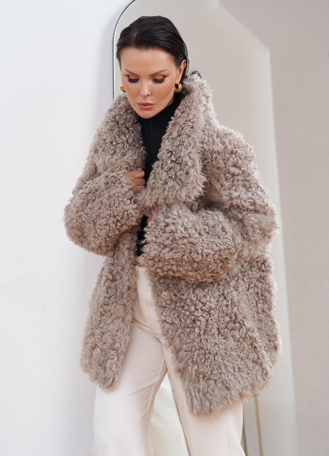 Двухсторонняя натуральная дубленка модель № 26832 в кредит