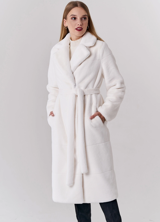 Удлиненная шуба белого цвета из эко меха модель № 21138 универмаг малина