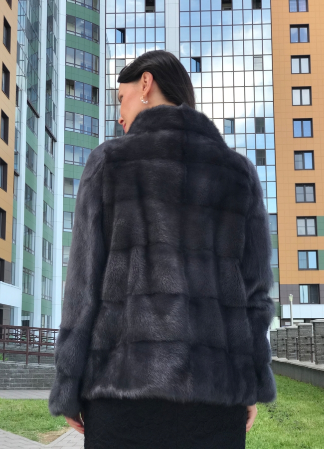 фото Укороченная норковая шуба цвета графит модель № 17321-2