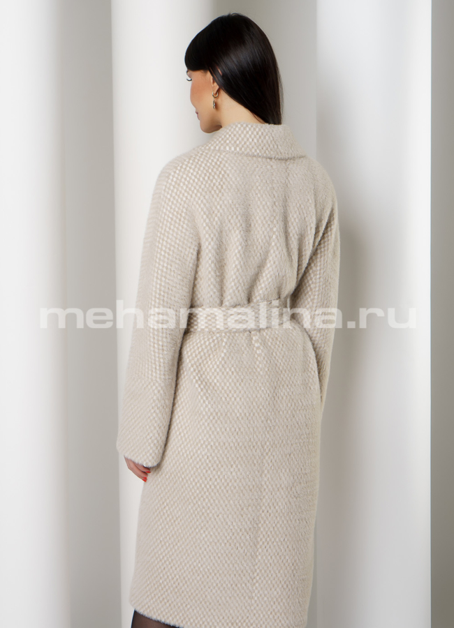 Пальто на поясе, в цвете жемчуг с английским воротником модель № 10720 в кредит