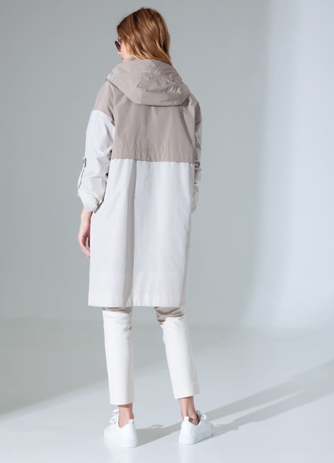 фото Плащ женский бежевого цвета модель № 8513