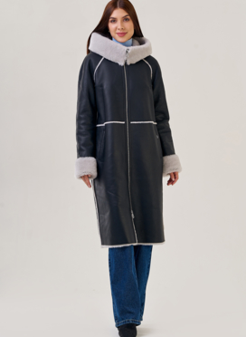 Женская дубленка с капюшоном