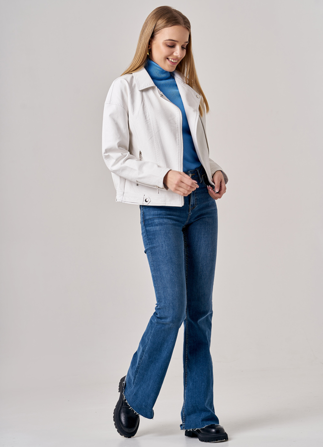 Белая куртка из искусственной кожи модель № 165-1 универмаг малина