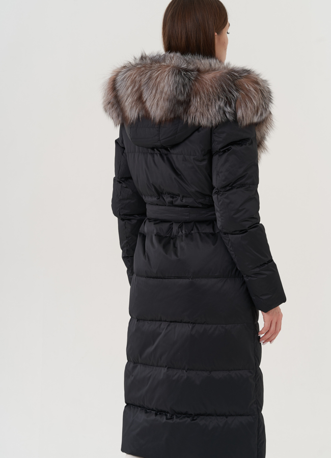 Женский пуховик с капюшоном  модель № 22083 универмаг малина