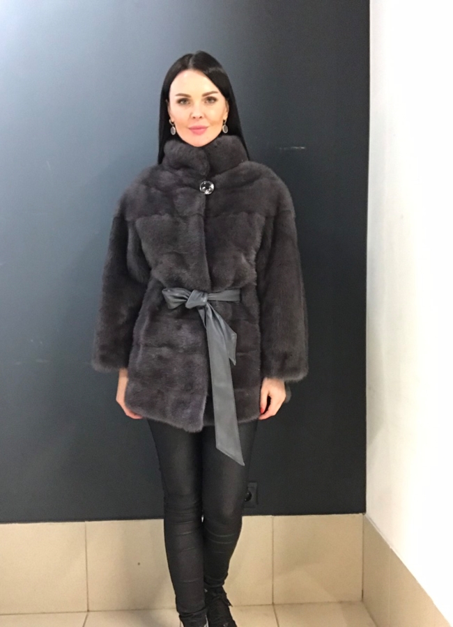 Шуба из норки модель № 8077 меха малина