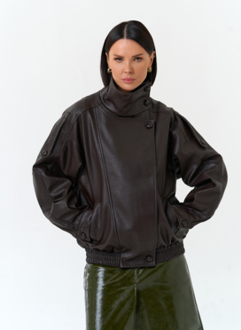 Женская куртка из эко кожи с воротником стойкой