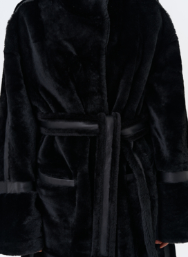 Женская двухсторонняя дубленка с воротником стойкой