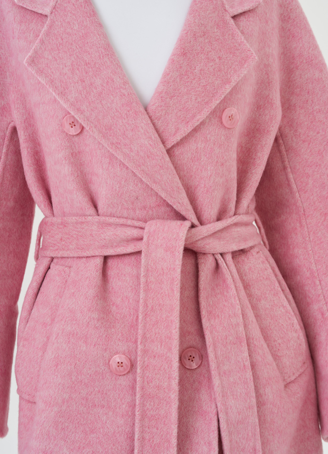 Пальто удлиненное в розовом цвете с поясом модель № 81424 в рассрочку Пальто удлиненное в розовом цвете с поясом модель № 81424 в рассрочку