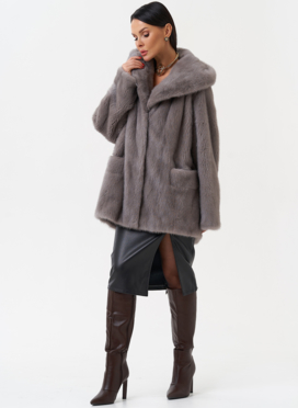 Женская норковая шуба с капюшоном 