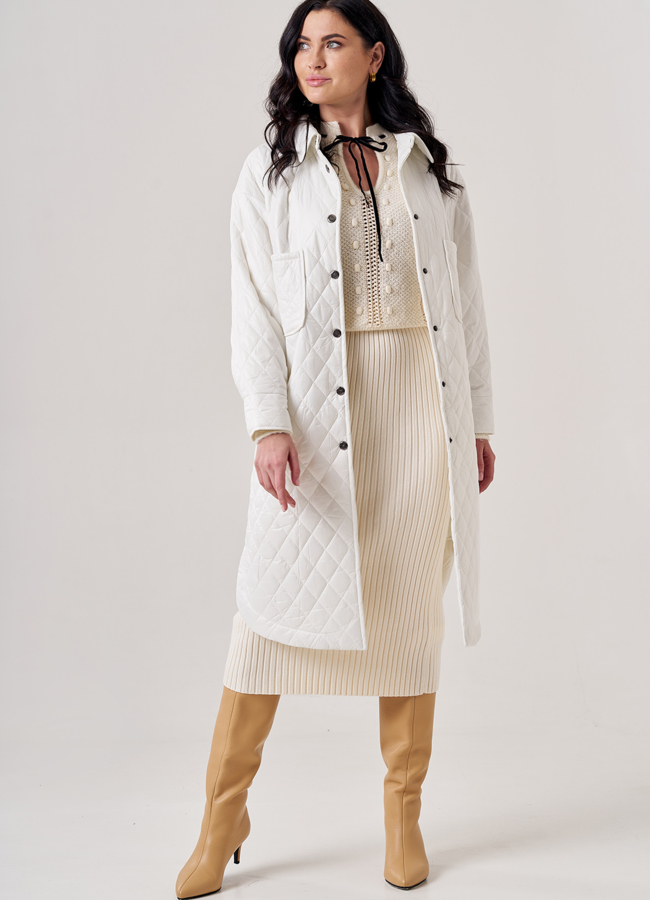 Пальто-рубашка белого цвета модель № 37 универмаг малина