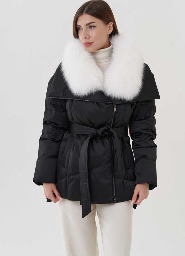 Короткий женский пуховик с поясом модель № 25729 меха малина