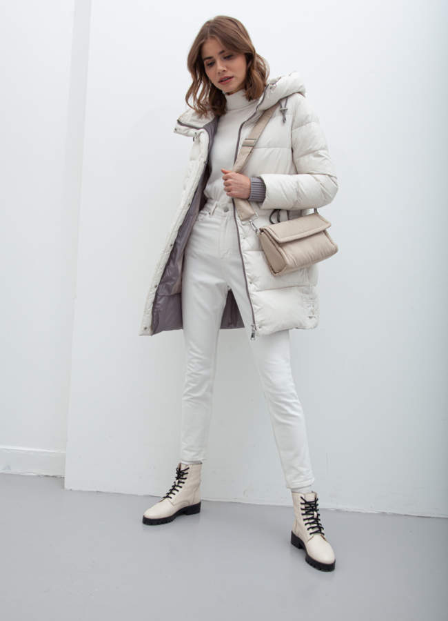 Пуховик женский белого цвета модель № 21573 универмаг малина