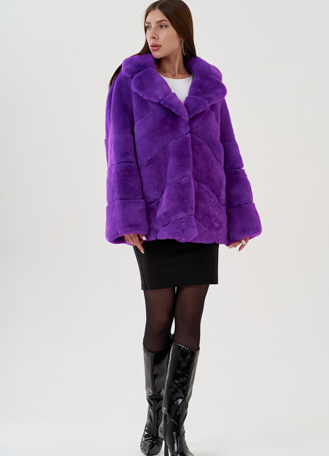 фото Укороченная шуба из кролика в фиолетовом цвете модель № 81161