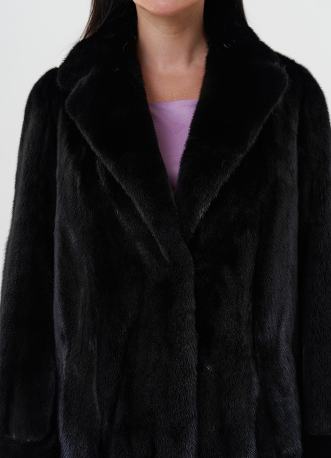 Шуба из норки с английским воротником  модель № 26051 универмаг малина