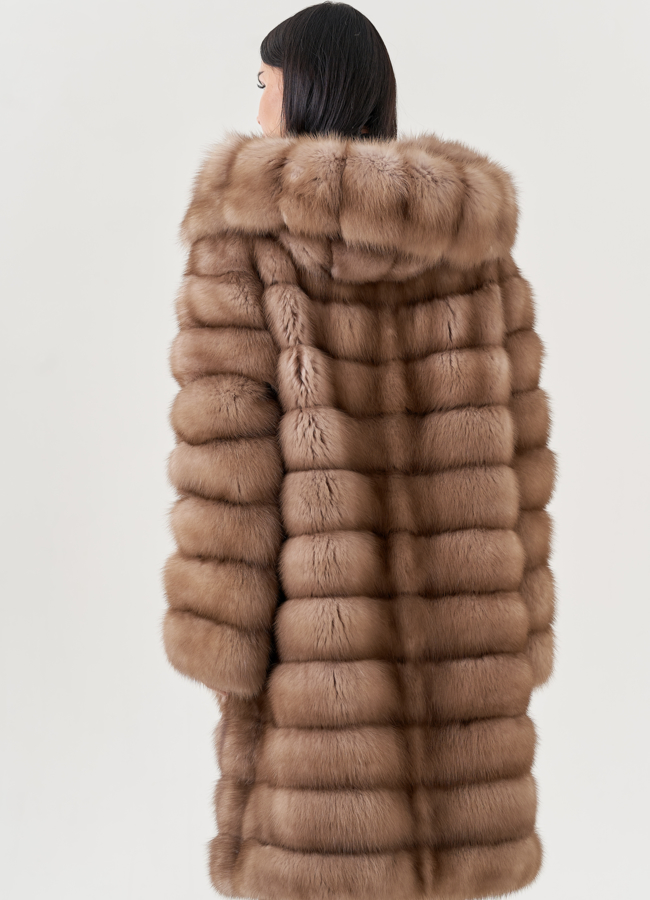 Шуба из куницы с капюшоном  модель № 79569 в кредит