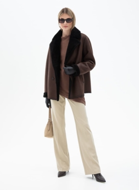 Женская двухсторонняя дубленка из эко кожи с английским воротником