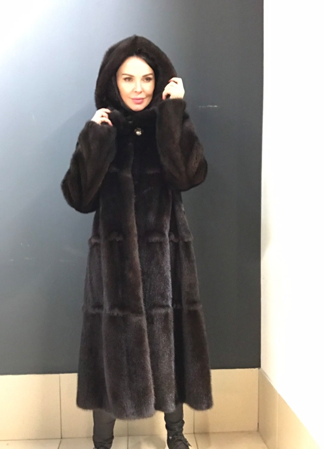 Норковая шуба c капюшоном модель № 1121 в кредит